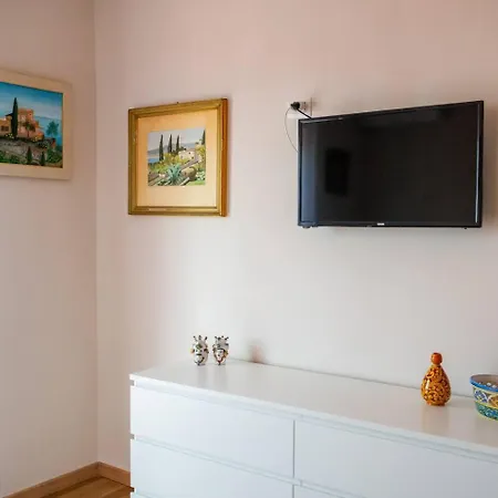 דירה Giove Appartament טאורמינה